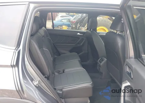 2024 Volkswagen Tiguan 2.0T Sel R-Line z USA, uszkodzony, nr VIN 3VV4B7AX3RM150065